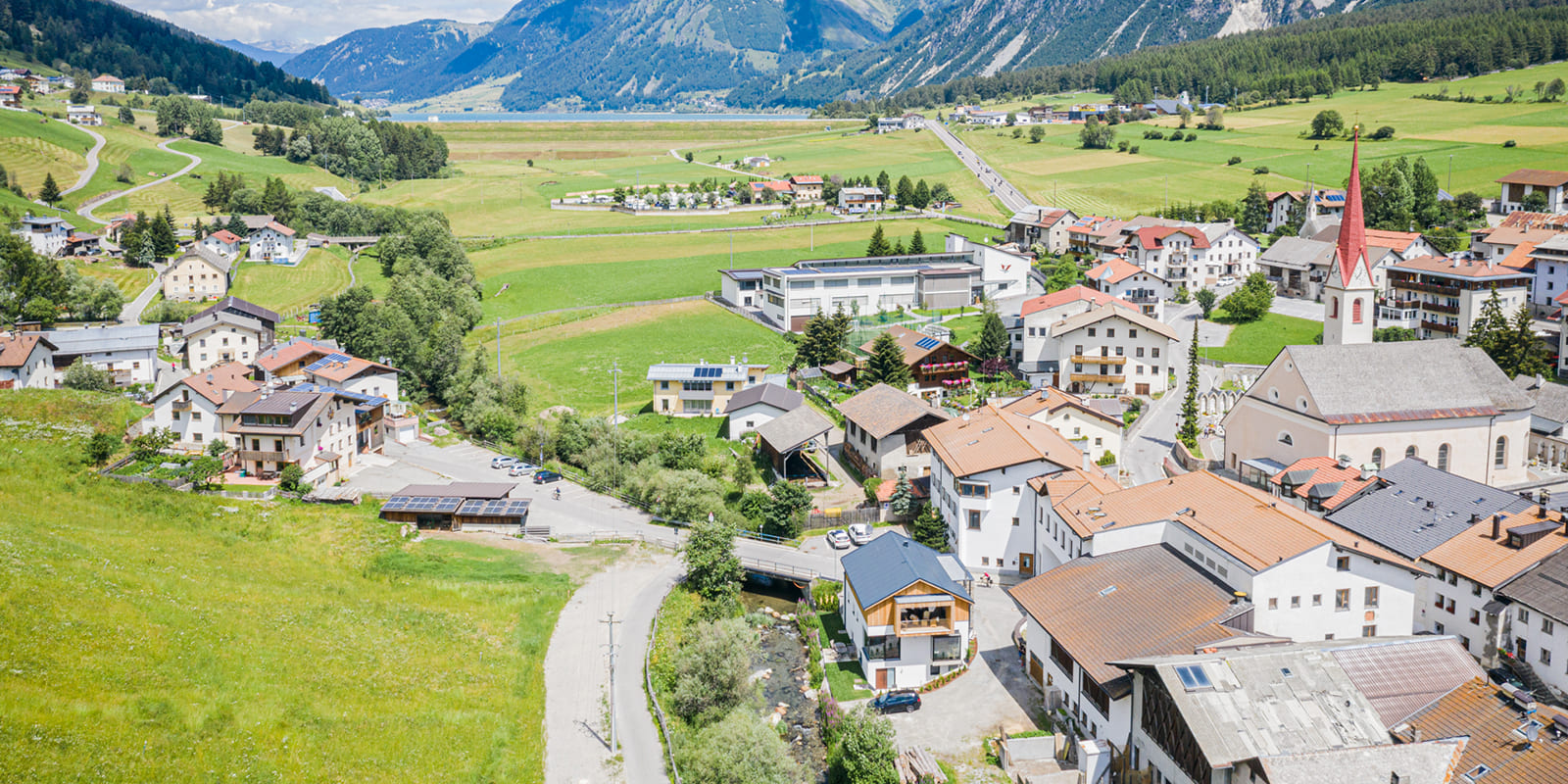 Chalet Ortles - Außenansicht im Sommer